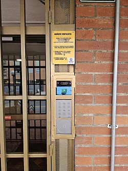 Video Citofonia con Llamado al apartamento y al celular con APP